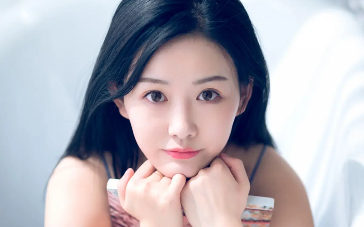 和田哈尔滨私人伴游燕子